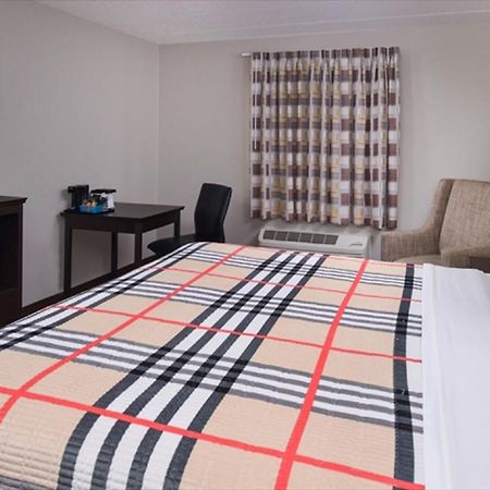 Fairbridge Inn Express Монро-Сіті Екстер'єр фото